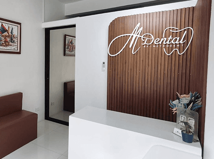M Dental clinic reception